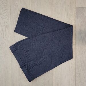 Like-new Gap khaki pants